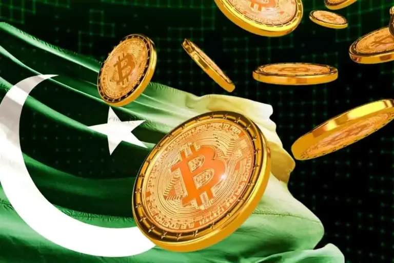 Pakistan crisis 2025 and Pakistan plans bitcoin reserve